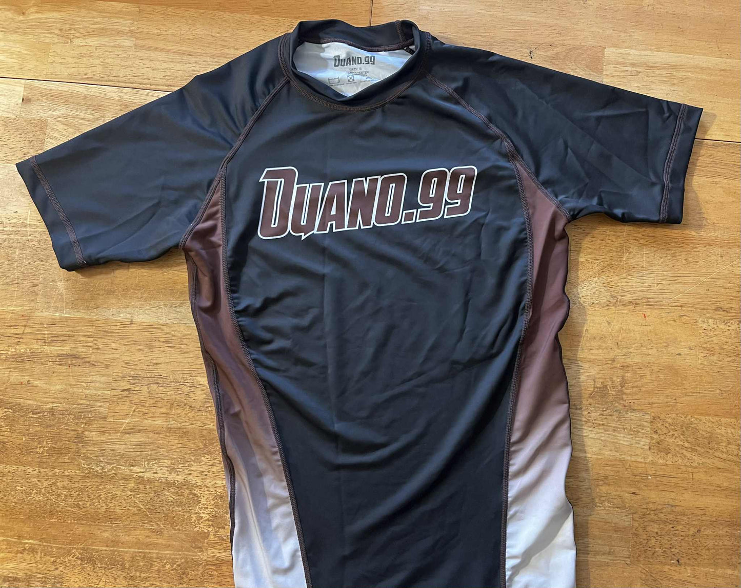 CLEARANCE Ouano 99 Short Sleeve Rashguard